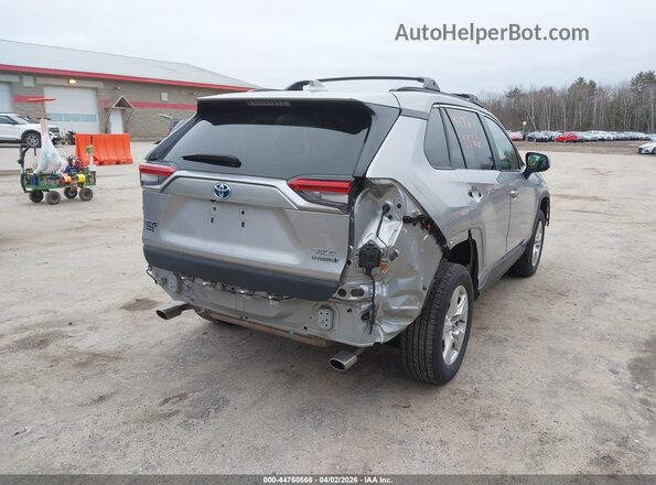 2T3RWRFV9MW111807 2021 TOYOTA LE Silver Trasero derecho