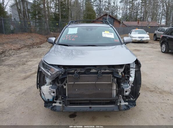 2T3RWRFV9MW111807 2021 TOYOTA LE Silver Vista interior trasera