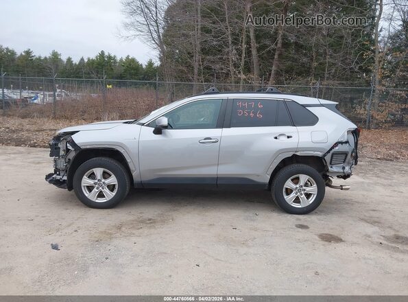 2T3RWRFV9MW111807 2021 TOYOTA LE Silver 
