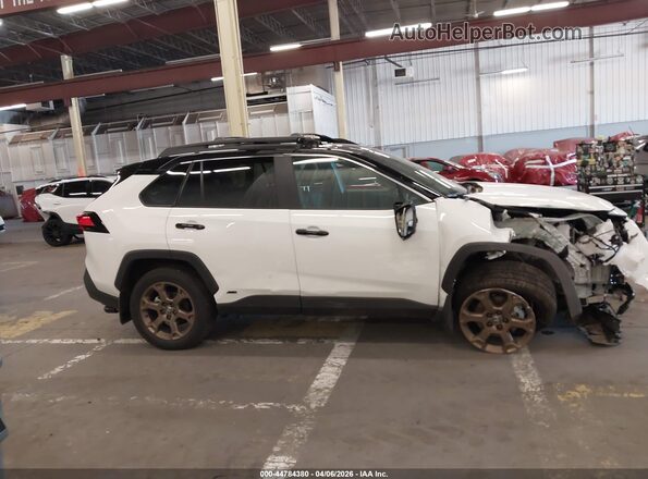 2T3UWRFV1SW282669 2025 TOYOTA RAV4 HYBRID White Սալոնի 360 աստիճան տեսք
