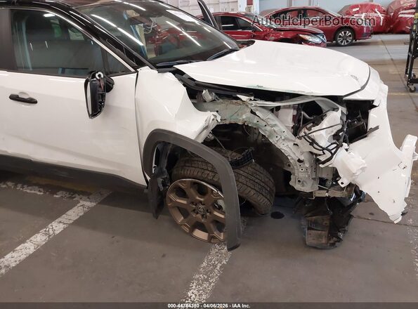 2T3UWRFV1SW282669 2025 TOYOTA RAV4 HYBRID White Դիմացի տեսք