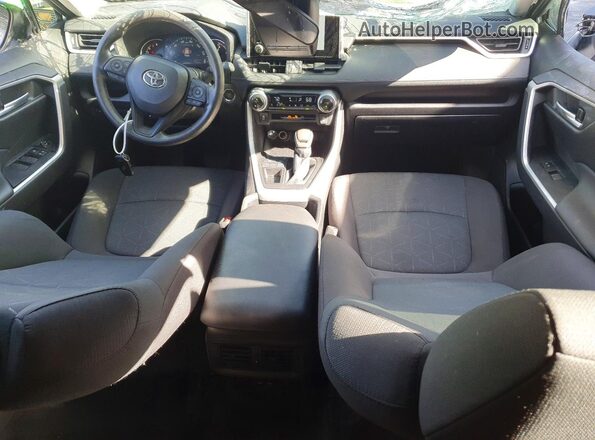 2T3W1RFV0RC295836 2024 TOYOTA LE Silver წინა პანელის ხედი