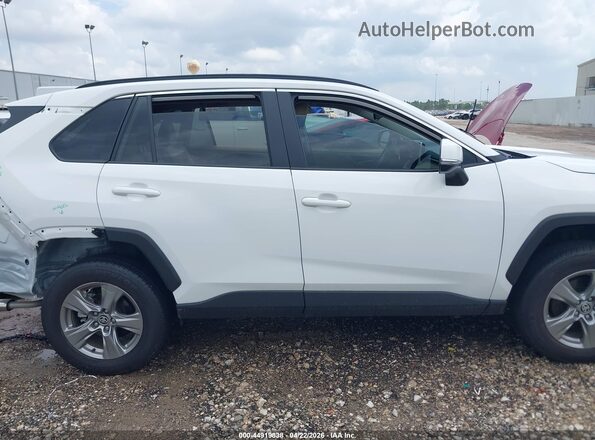 2T3W1RFV1SC352051 2025 TOYOTA LE White Панорамний вид салону 360°