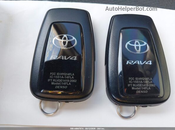 2T3W1RFV2SW375689 2025 TOYOTA LE Red Vista del salpicadero