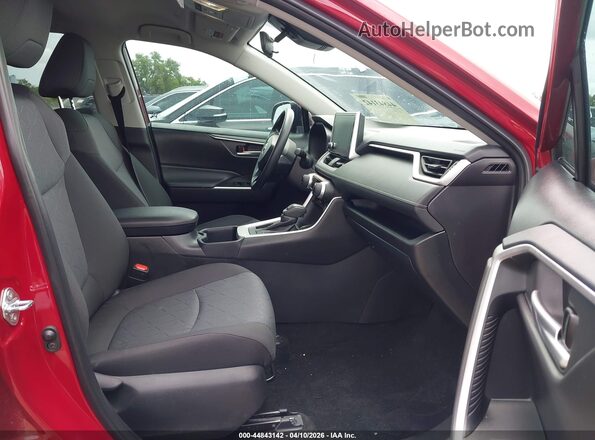 2T3W1RFV2SW428892 2025 TOYOTA LE Красный Вид салона спереди