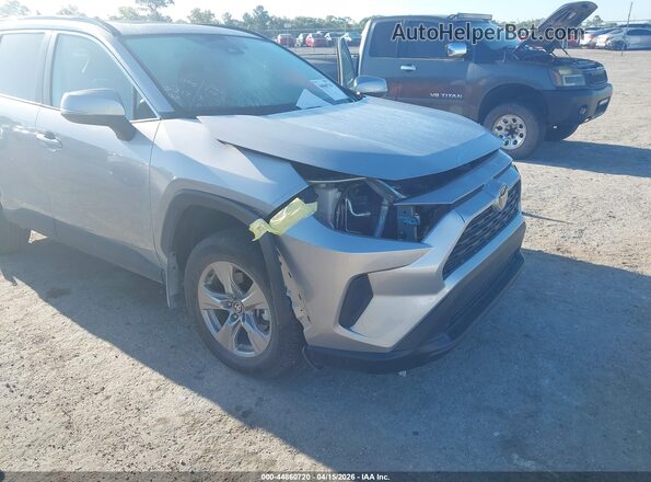 2T3W1RFV8RC259604 2024 TOYOTA LE Silver Դիմացի տեսք
