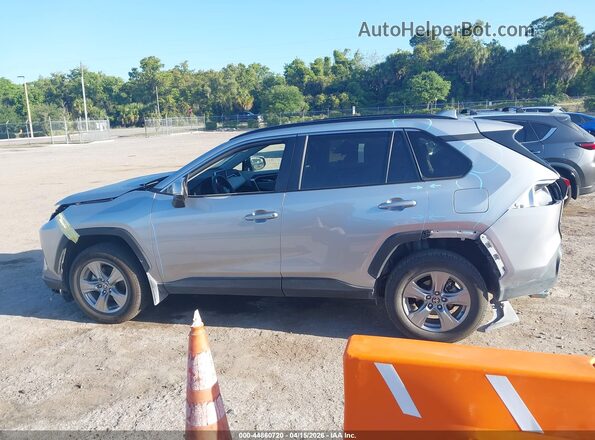 2T3W1RFV8RC259604 2024 TOYOTA LE Silver Սալոնի 360 աստիճան տեսք