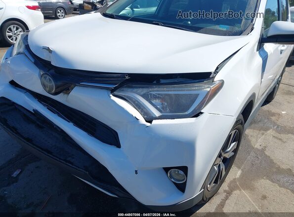 2T3WFREV7HW320621 2017 TOYOTA LE White Դիմացի տեսք