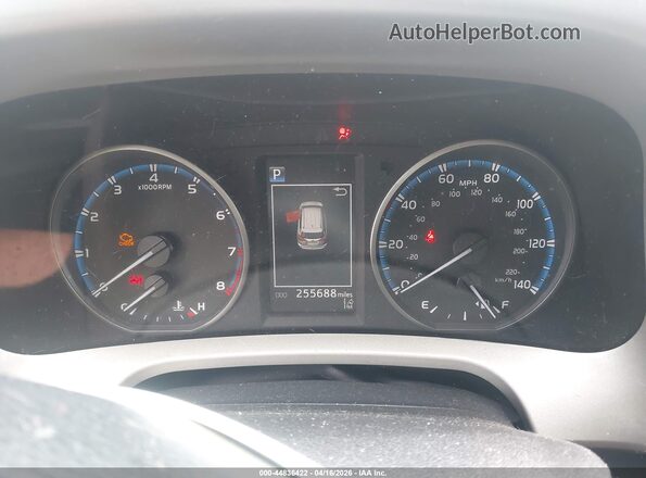 2T3ZFREVXJW438570 2018 TOYOTA LE Red Widok tylnych siedzeń
