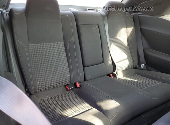 2C3CDZAG4JH287572 2018 DODGE CHALLENGER Orange Widok wnętrza z tyłu