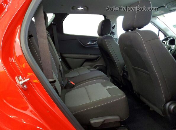 3GNKBCR49TS143155 2026 CHEVROLET BLAZER Оранжевый Вид задней части салона