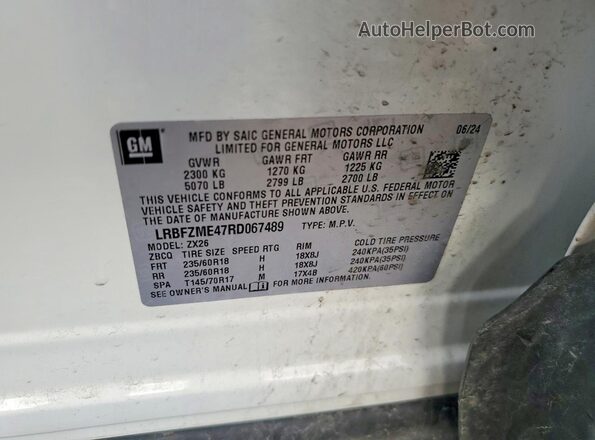 LRBFZME47RD067489 2024 BUICK ENVISION White 360 interior view