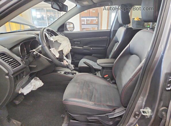 JA4ARUAU2SU006956 2025 MITSUBISHI OUTLANDER Gray 