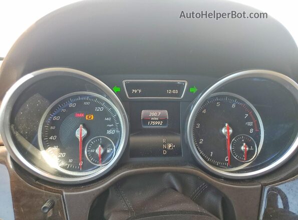 4JGDA5JB1JB030668 2018 MERCEDES-BENZ GLE White Вид задніх сидінь