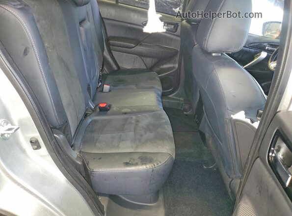 JA4ATWAAXTZ004038 2026 MITSUBISHI ECLIPSE Silver Widok komory silnika