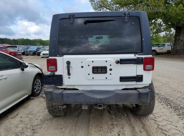 1C4BJWDG9GL189398 2016 JEEP WRANGLER Белый Вид салона спереди