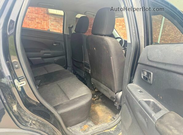 JA4ARUAU7MU007460 2021 MITSUBISHI OUTLANDER Black Widok wnętrza z przodu
