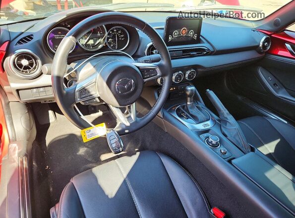 JM1NDAM73P0552108 2023 MAZDA MX-5 Red Vista del cuadro de instrumentos