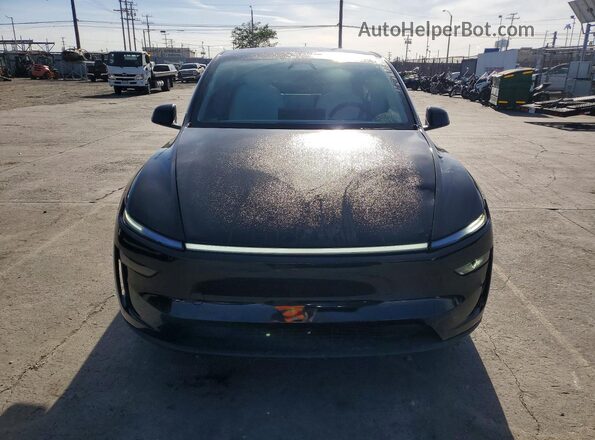 7SAYGDED1TF395767 2026 TESLA MODEL Черный Вид салона спереди