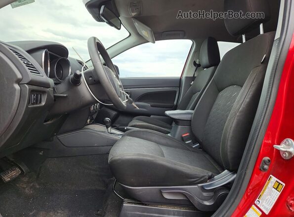 JA4APUAU3MU012967 2021 MITSUBISHI OUTLANDER Красный Вид панели приборов