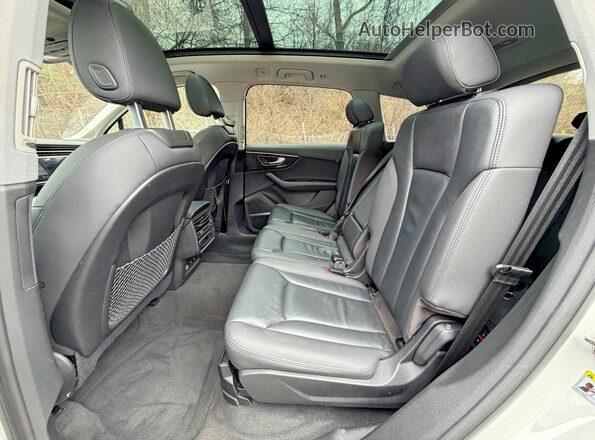 WA1LXAF71MD017482 2021 AUDI Q7 White Rear view