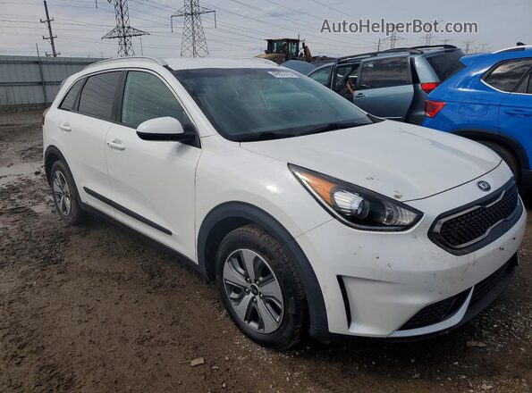 KNDCB3LC0K5246132 2019 KIA NIRO White Widok z przodu