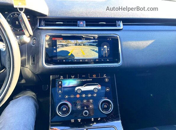 SALYL2RV3JA743387 2018 LAND ROVER RANGE ROVER White Vista interior trasera