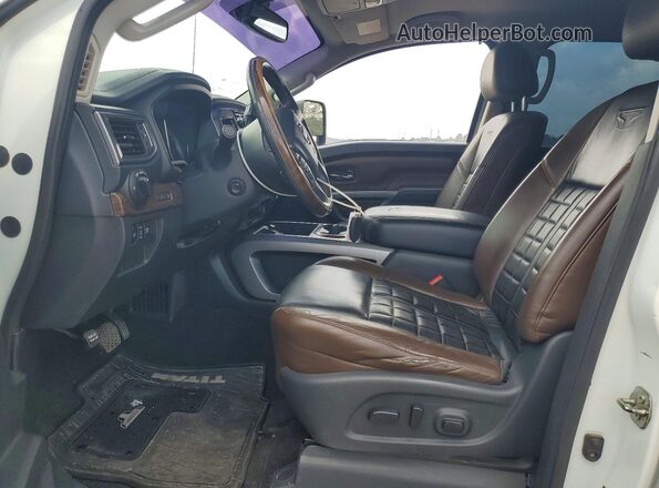 1N6BA1F28HN553155 2017 NISSAN TITAN White Dashboard view