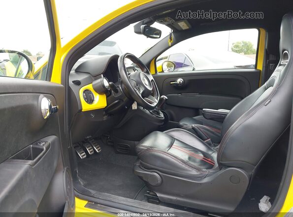 3C3CFFFH1HT621309 2017 FIAT 500 Yellow Вид салону спереду