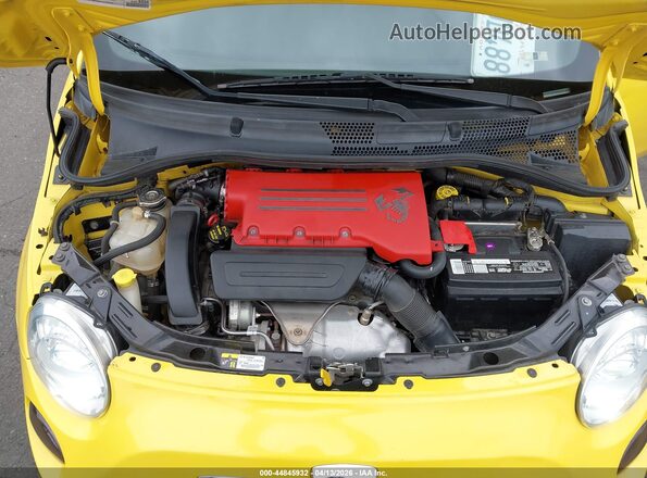 3C3CFFFH1HT621309 2017 FIAT 500 Yellow Вид ззаду