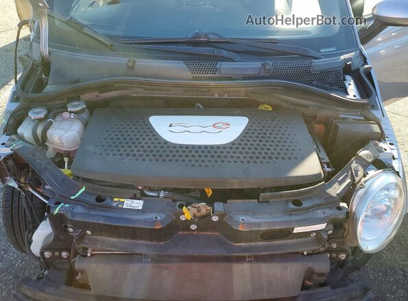 3C3CFFGE2HT575896 2017 FIAT 500 Серебряный Вид задней части салона