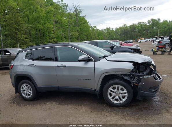 3C4NJCAB3LT102212 2020 JEEP COMPASS Silver Rear interior view