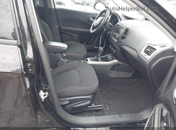 3C4NJCAB6HT605868 2017 JEEP NEW COMPASS Черный Вид салона спереди