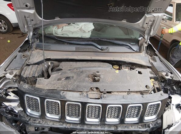 3C4NJCBB1HT671081 2017 JEEP NEW COMPASS Silver 