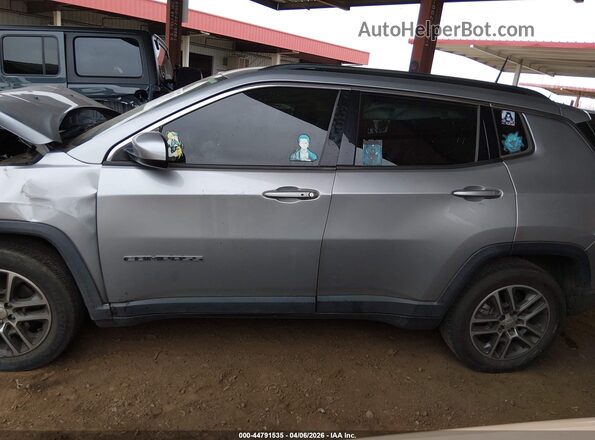 3C4NJCBB1HT671081 2017 JEEP NEW COMPASS Silver 