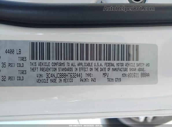 3C4NJCBB8HT632441 2017 JEEP NEW COMPASS White Widok komory silnika