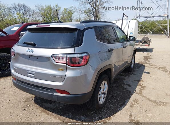3C4NJDAB2JT100972 2018 JEEP COMPASS Silver Trasero derecho