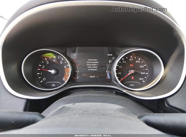 3C4NJDAB2JT100972 2018 JEEP COMPASS Silver Vista de los asientos traseros
