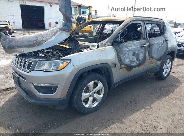 3C4NJDBB0KT850709 2019 JEEP COMPASS Серебряный Передняя левая четверть