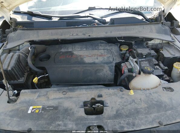 3C4NJDBB1JT349570 2018 JEEP COMPASS Белый 