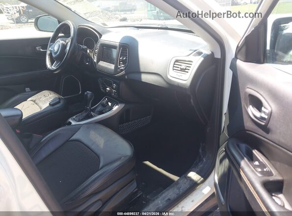 3C4NJDBB1LT148500 2020 JEEP COMPASS Белый Вид салона спереди