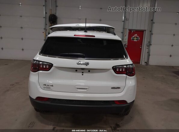 3C4NJDBB1NT217219 2022 JEEP COMPASS White 
