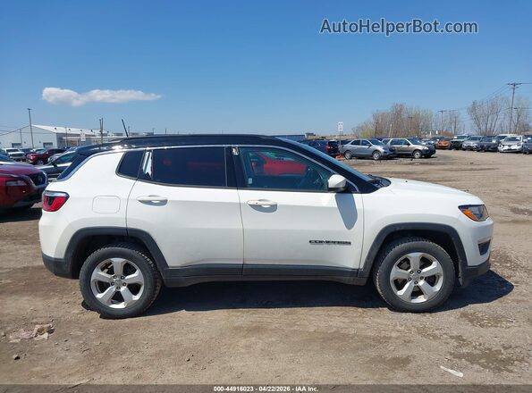 3C4NJDBB2KT839758 2019 JEEP COMPASS Белый Вид задней части салона