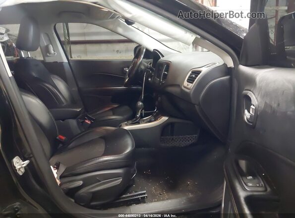 3C4NJDBB2LT175351 2020 JEEP COMPASS Черный Вид салона спереди