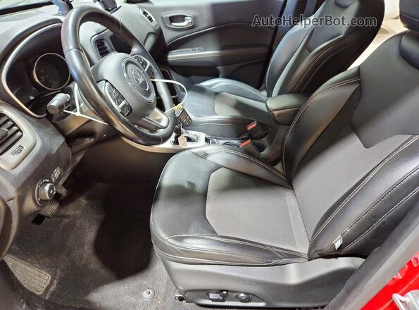 3C4NJDBB3LT174211 2020 JEEP COMPASS Red წინა სალონის ხედი
