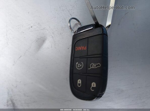 3C4NJDBB3NT195451 2022 JEEP COMPASS Бордовый Вид панели приборов