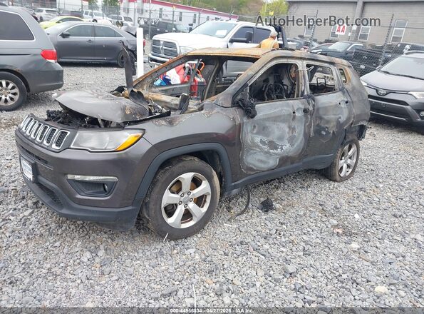 3C4NJDBB4JT138749 2018 JEEP COMPASS Бежевый Передняя левая четверть