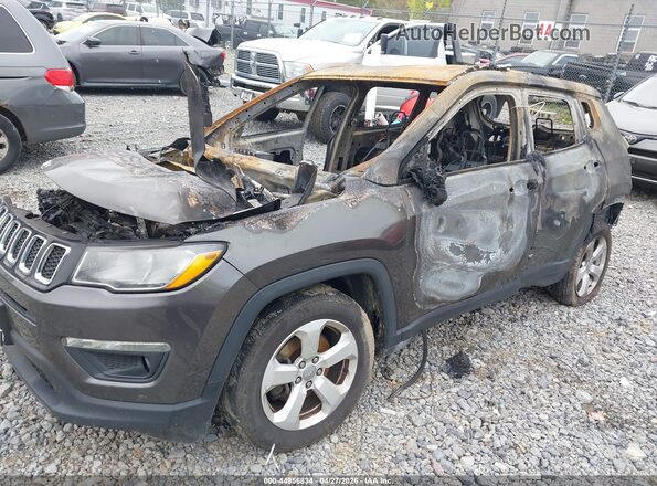 3C4NJDBB4JT138749 2018 JEEP COMPASS Бежевый Вид спереди