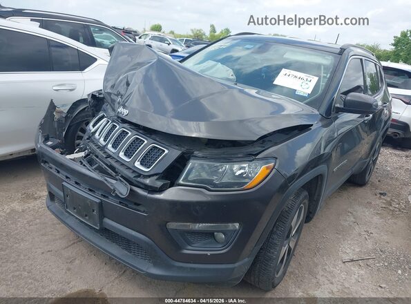 3C4NJDBB4JT235191 2018 JEEP COMPASS Gray Przód lewy