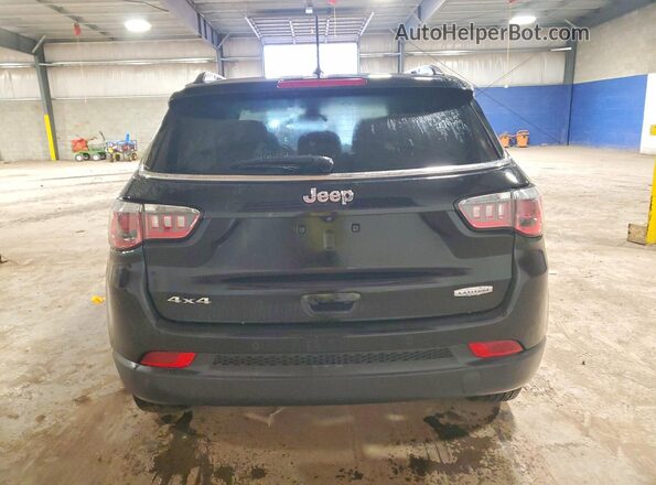 3C4NJDBB5JT483434 2018 JEEP COMPASS Black Rear view